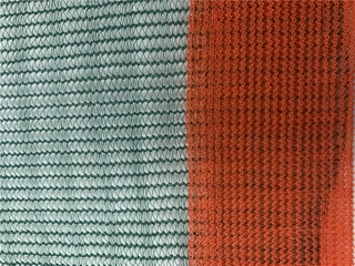 100GSM Mono Triangle Πράσινο και Πορτοκαλί Δίχτυ Ελιάς